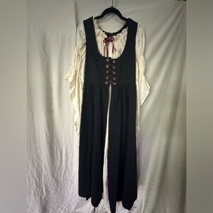 2 PIECE MEDIEVAL TIMES COSTUME
